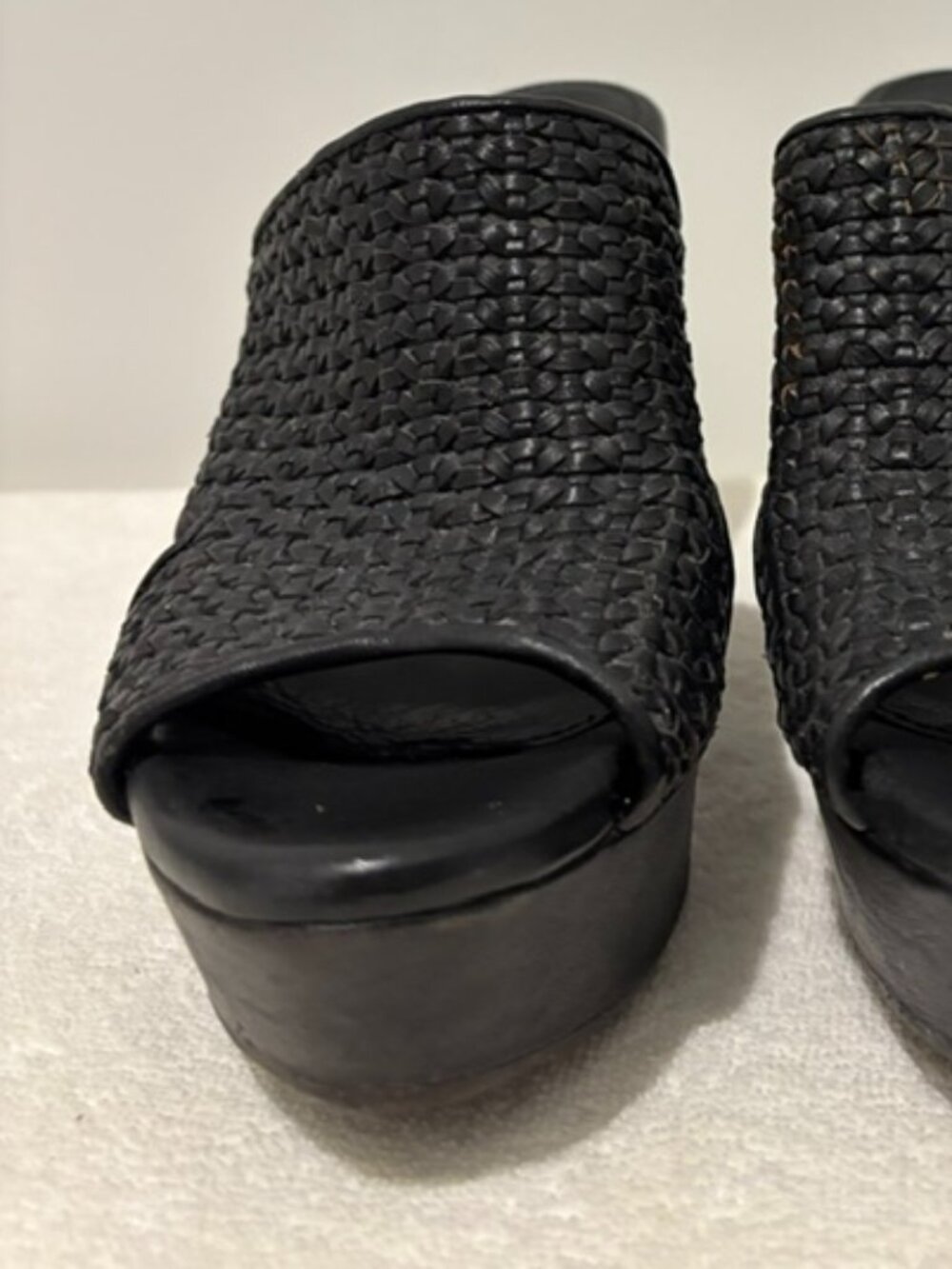 UGG Black Woven Leather Wedge Sandal - 8